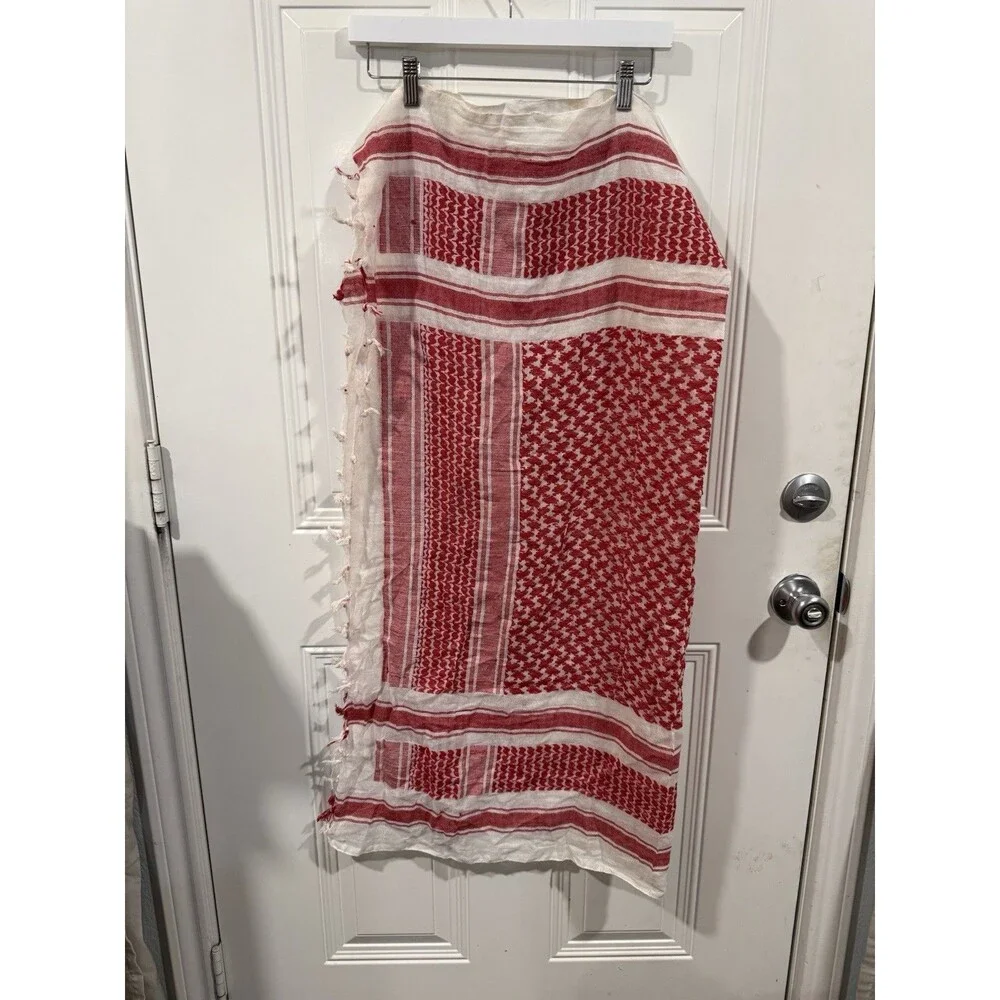 Traditional Red and White Keffiyeh Shemagh Scarf Woven Tassel Arab Kufiya